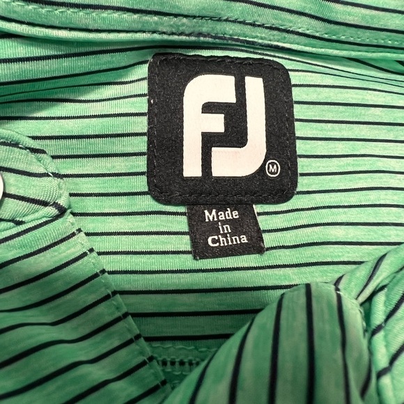 FootJoy polo size medium - Picture 3 of 8